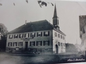 Schul- und Rathaus frher