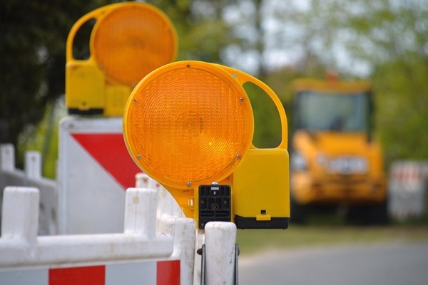 Absperrung auf der Stra&szlig;e 